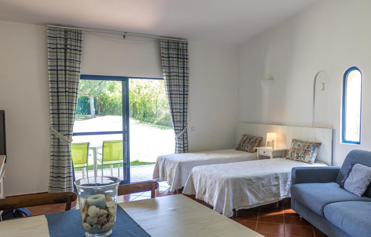 Apartamentos Clube Da Bemposta 阿尔沃尔 外观 照片